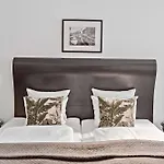 Western Hebron 4* Copenhagen