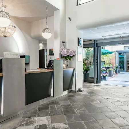 Western Hebron Hotel