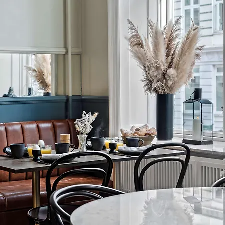 Western Hebron Hotel Kopenhaga